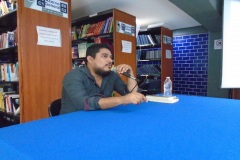 Se presenta el artista plástico Luis Vargas Santa Cruz