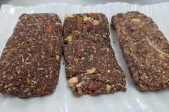 Estudiantes desarrollan barras nutricionales basadas en productos autónomos del estado de Guerrero.