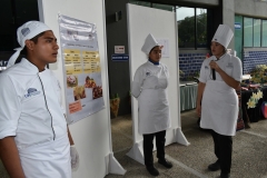Estudiantes de 1er Semestre de la Licenciatura en Gastronomía realizan examen integral