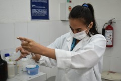 Egresada de la licenciatura en nutrición de la Universidad Hipócrates crea malteada saludable