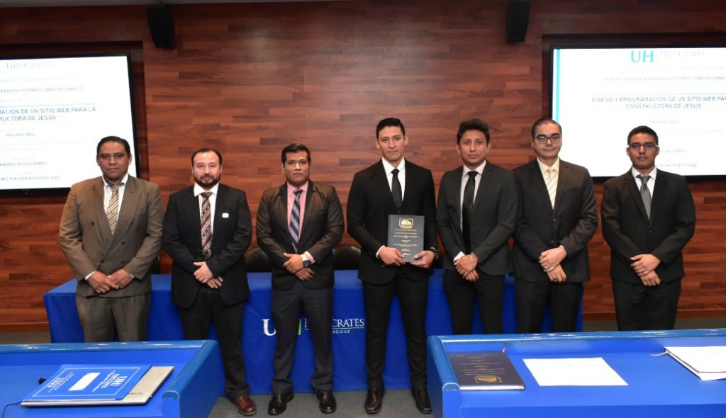 Defensa de Tesis por alumnos de Licenciatura en Ingeniería en Sistemas Computacionales.