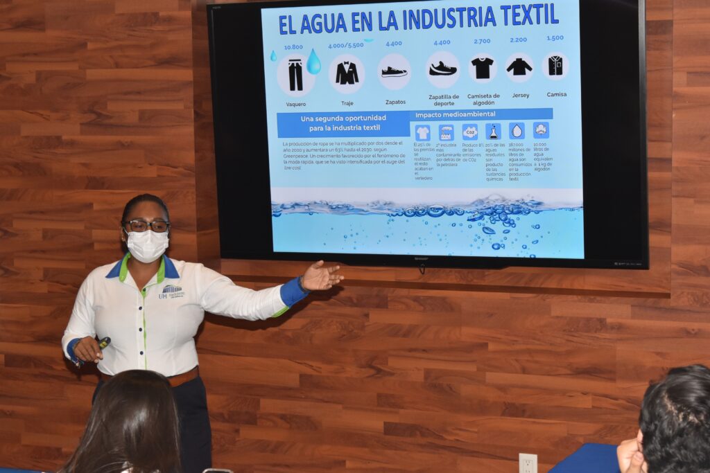 Conferencia en el "Dia mundial del Agua" en Universidad Hipócrates