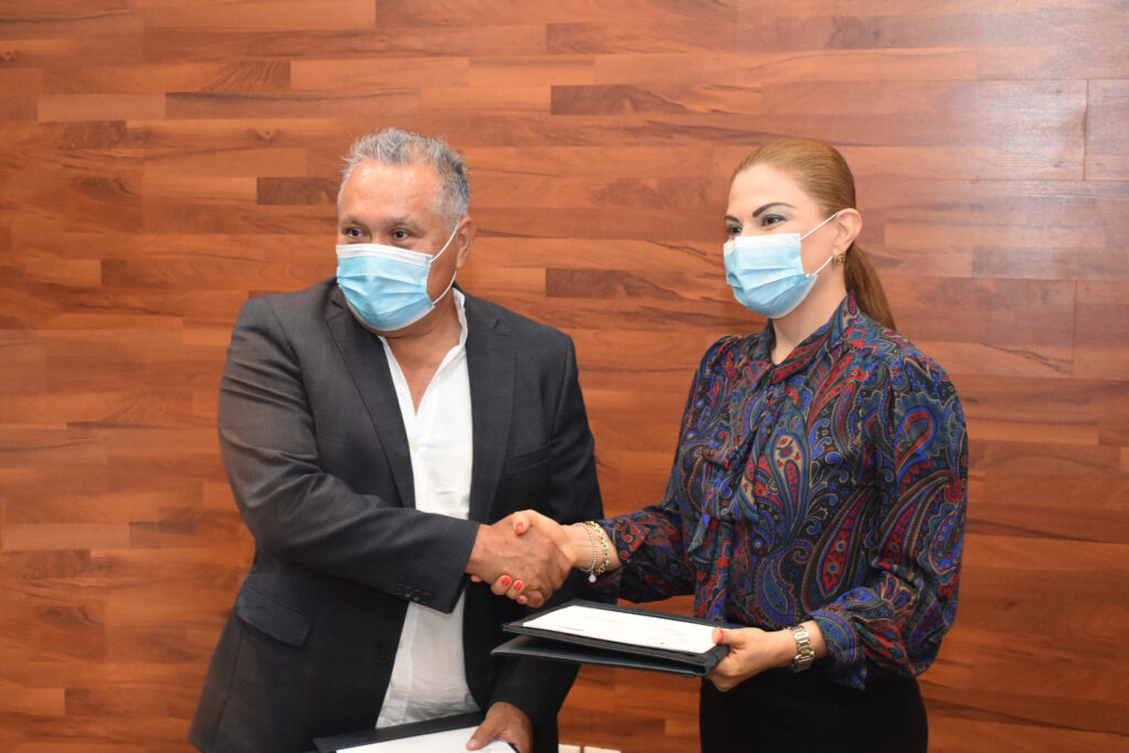 Firman convenio de colaboración la Universidad Hipócrates y el Tribunal ...