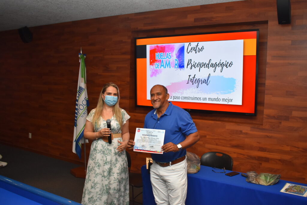 Estudiantes y docentes de Psicología participan en taller sobre el autismo