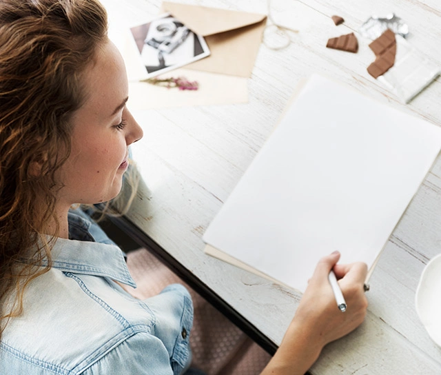 Estudiando Administración de Empresas.