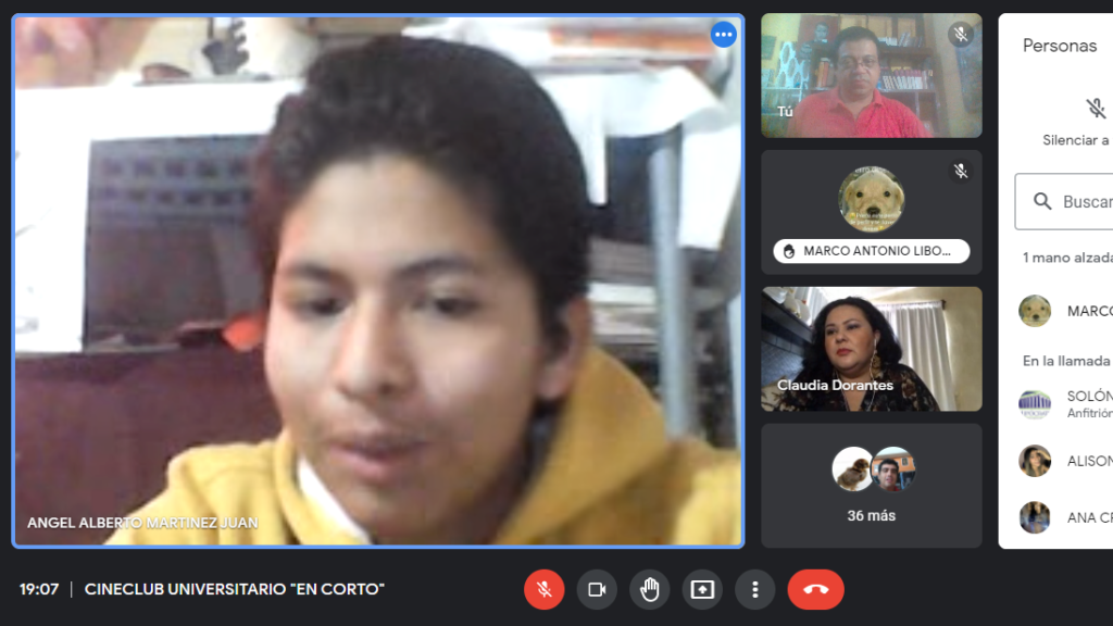 Cineclub Universitario "En corto" documental sobre los estragos ambientales que produce la industria textil