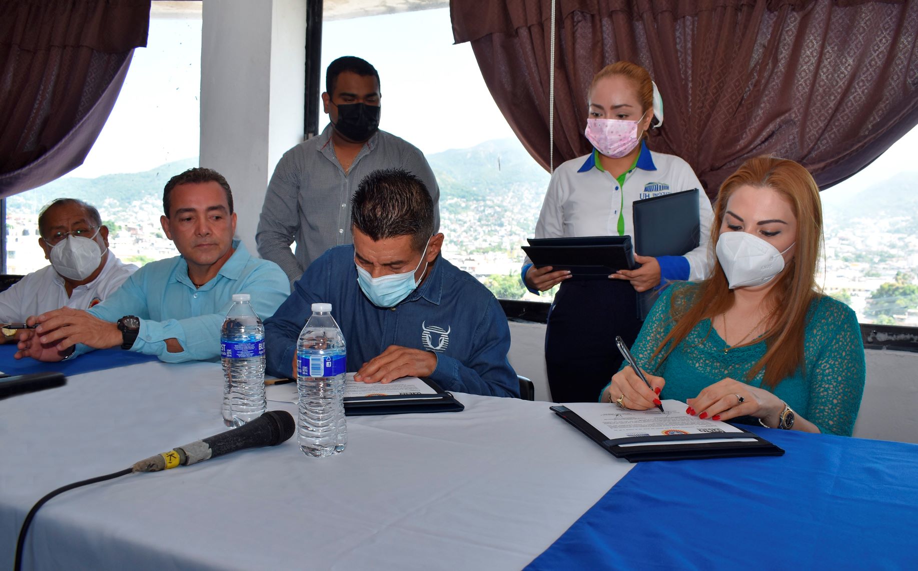 Firman convenio la Universidad Hipócrates y el Sindicato de Músicos del ...