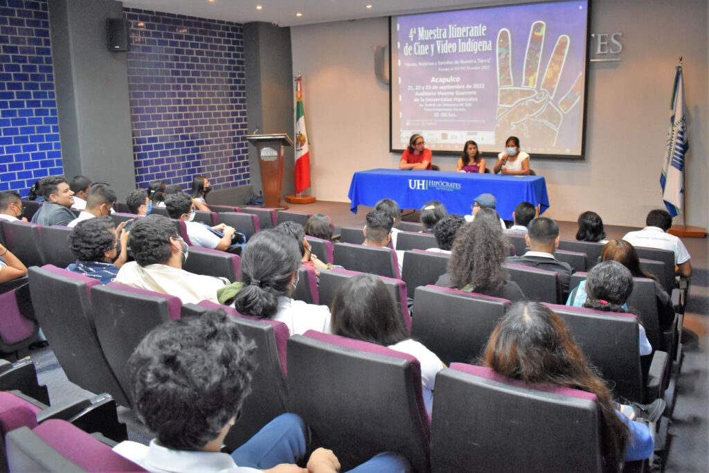 Estudiantes de Hipócrates en la Cuarta muestra de Cine y Video Indígena