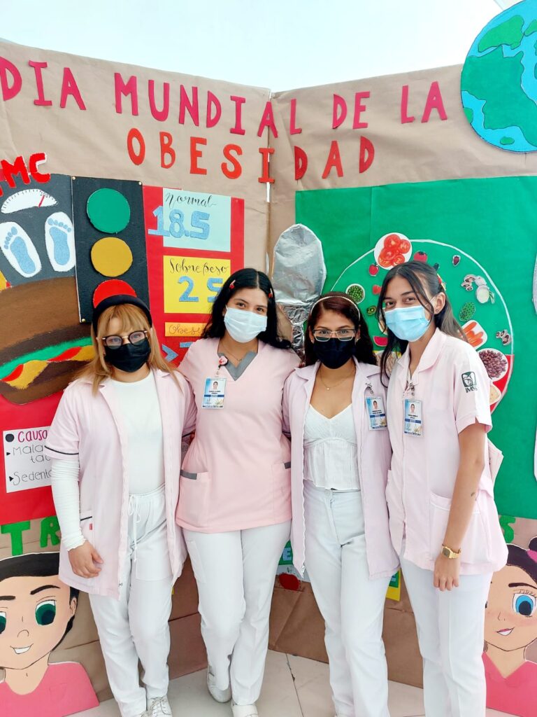 pasantes de nutrición culminando su servicio social