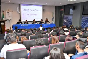 Colaboración con la casa de Cultura Jurídica realizando la presentación "Un dia en la corte"