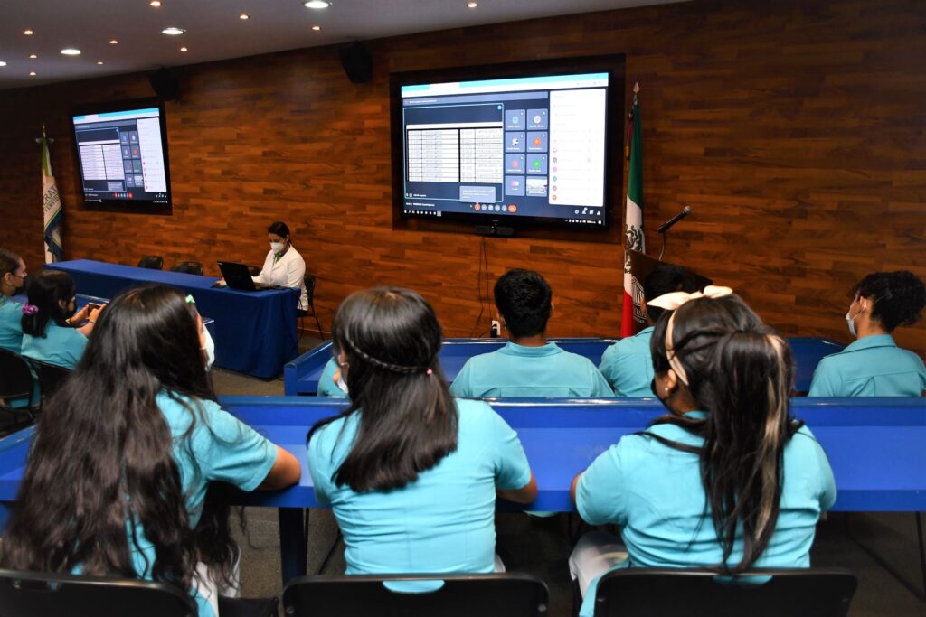 Estudiantes de Nutrición participaron en el webinar Carcinógenos