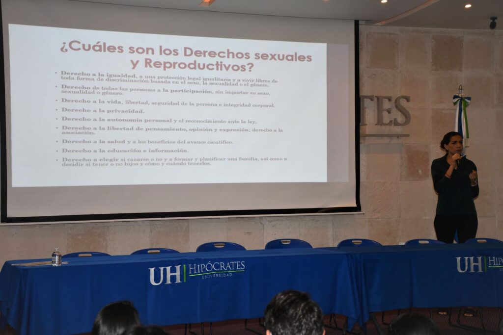 Conferencias para concientizar sobre la violencia contra la mujer