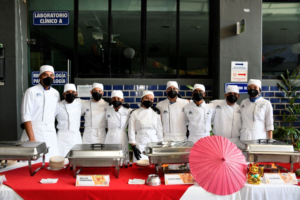 Festival de año nuevo chino por Estudiantes de Gastronomía