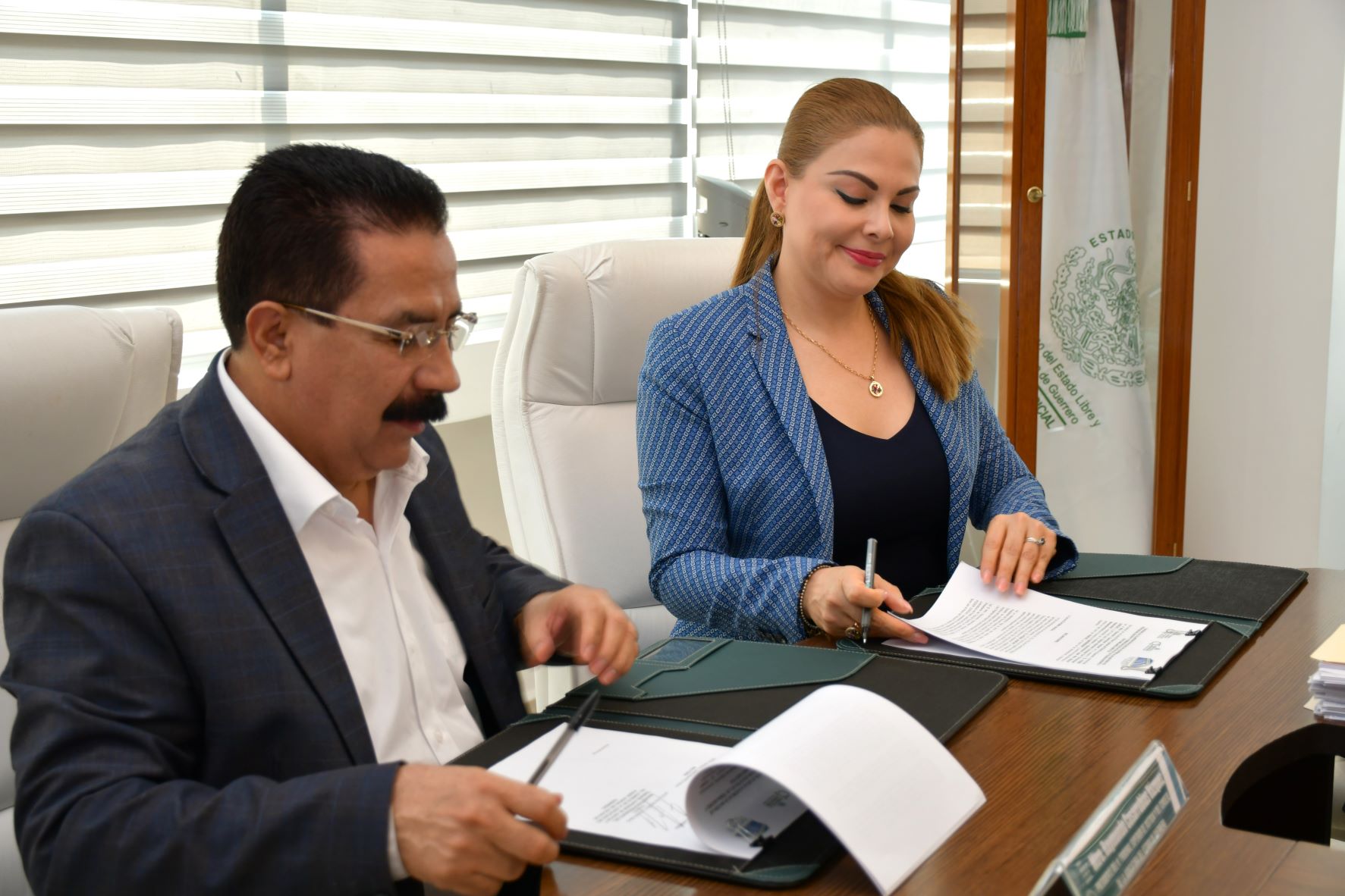 Firman la Universidad Hipócrates y el Poder Judicial del Estado de ...
