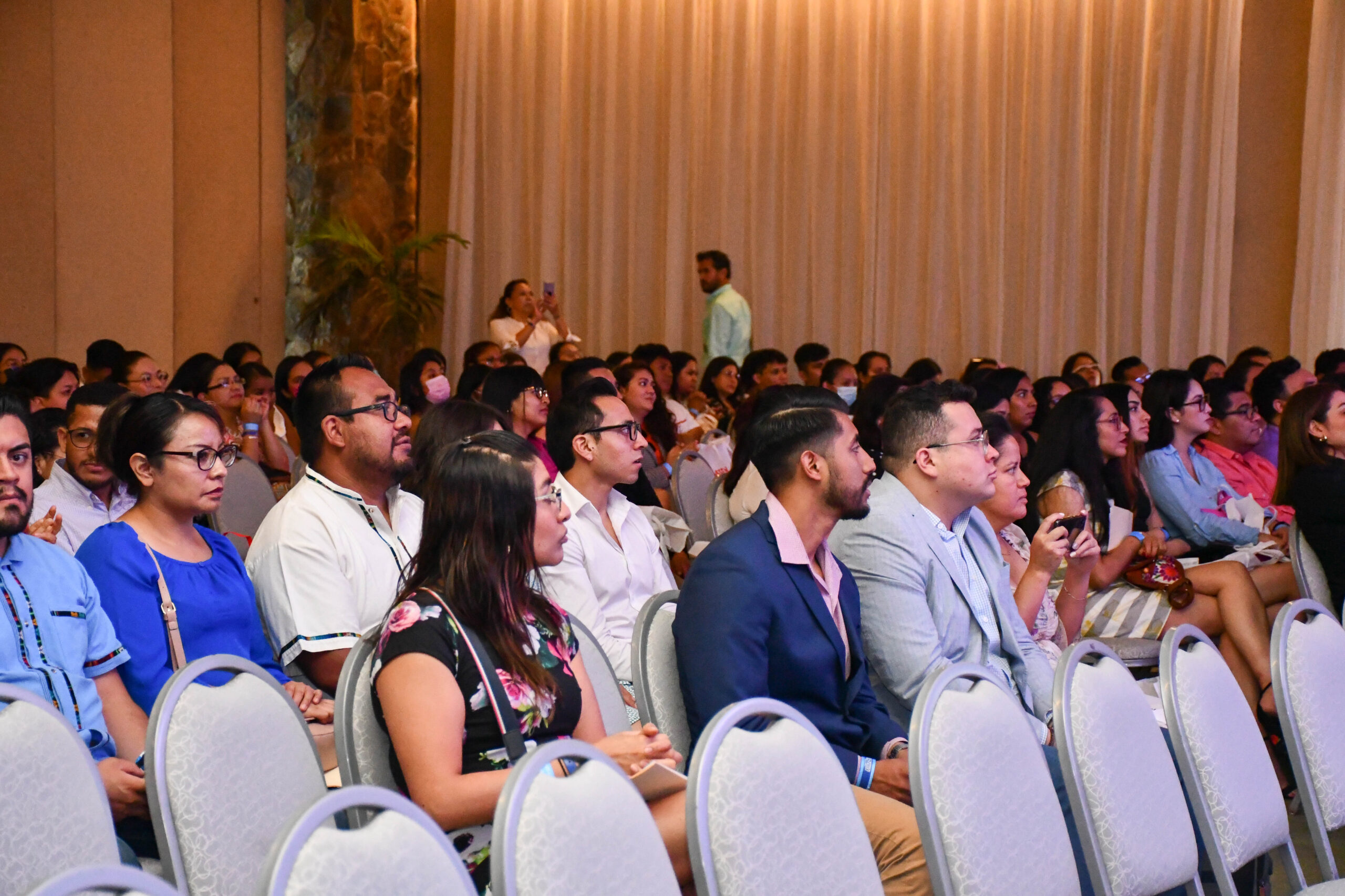 3° congreso internacional de posgrados odontológicos en la Universidad Hipócrates