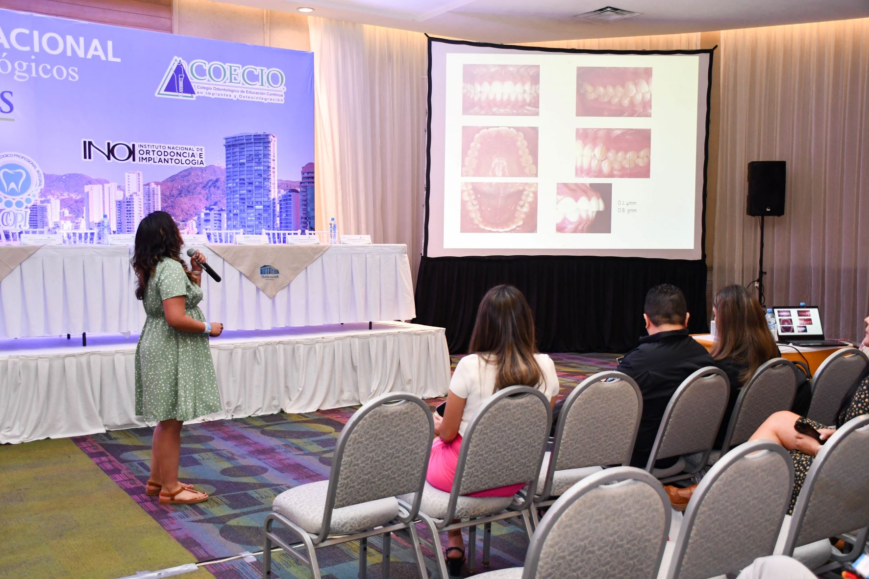 3° congreso internacional de posgrados odontológicos en la Universidad Hipócrates