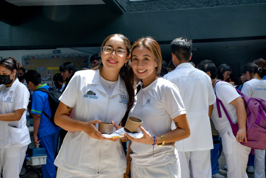 Entrega de kits de siembra de girasol por el Taller Ambiental Hipócrates