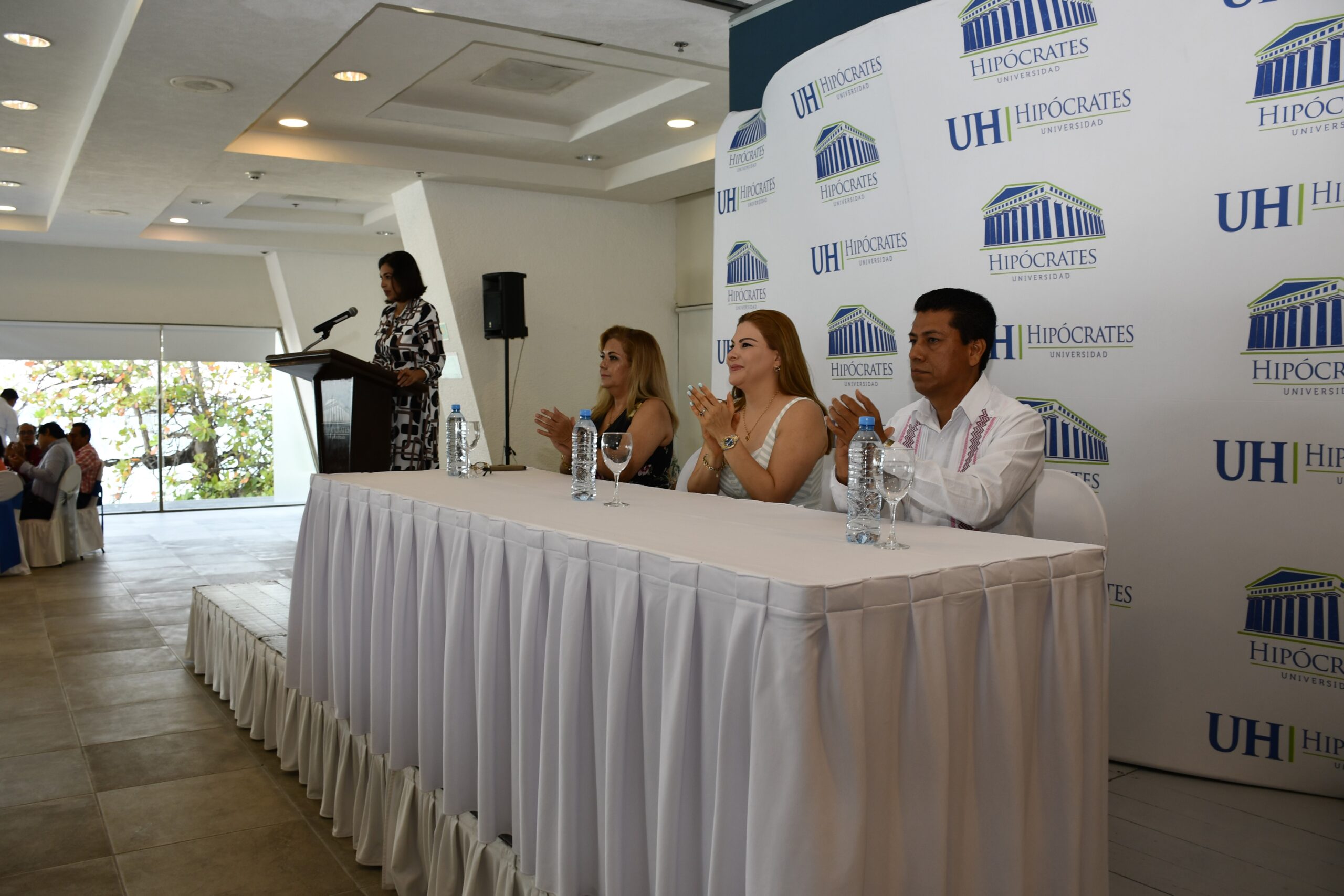 Dia del Docente en la Universidad Hipócrates