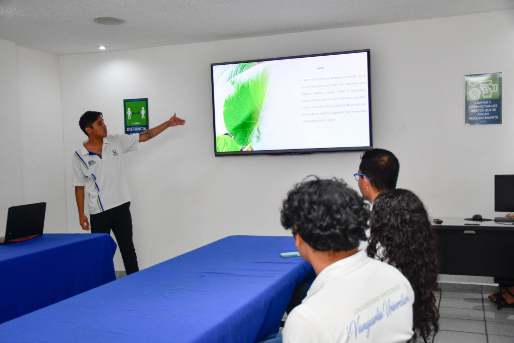Estudiantes de Gastronomía presentan protocolos de investigación