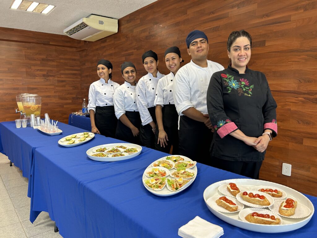Menús saludables por parte de estudiantes de Nutrición