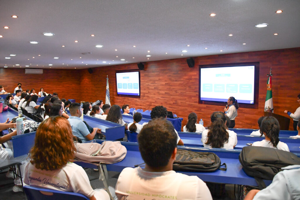 Inducción a los estudiantes de la Facultad de Ciencias de la Salud