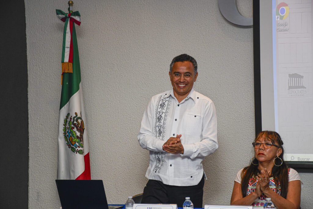 Universidad Hipócrates en el Seminario de Fecundación asistida