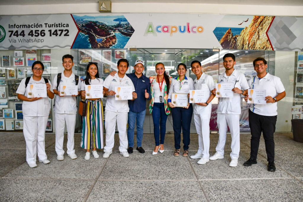 Participación de los estudiantes de la Universidad Hipócrates en el programa asistentes turísticos