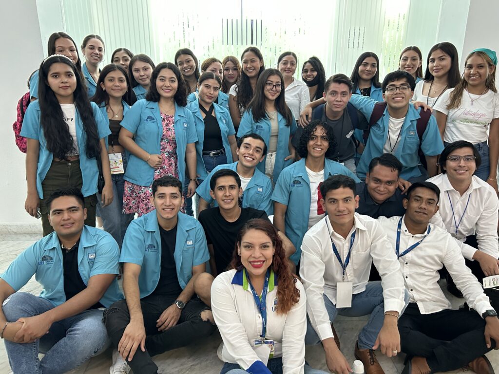 Participación de los estudiantes de la UH en el Congreso Mexicano de Nutriología