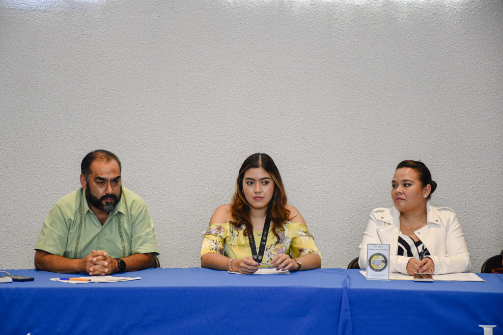 Campos clínicos a médicos pasantes de la Universidad Hipócrates