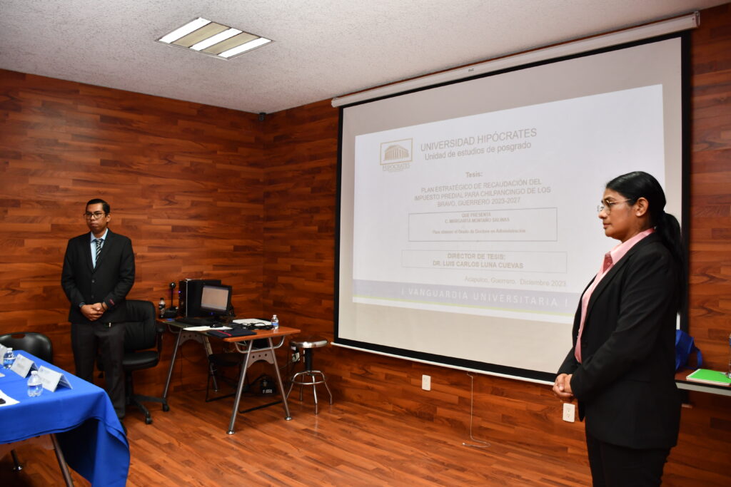 Actividades en la jornada de exámenes profesionales en la unidad de posgrados