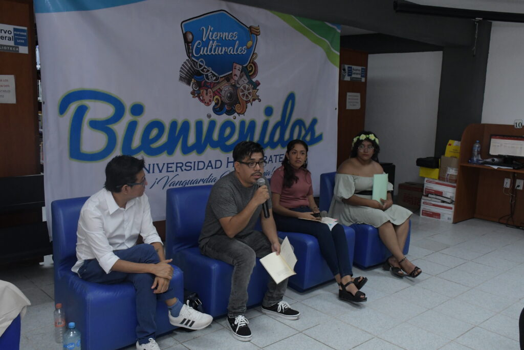 Presentación del libro "El oficio de la pérdida" del poeta y docente, Antonio Bautista