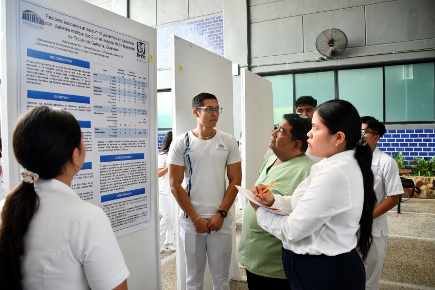 Exhibición de 28 carteles cientificos por alumnos de Médico Cirujano