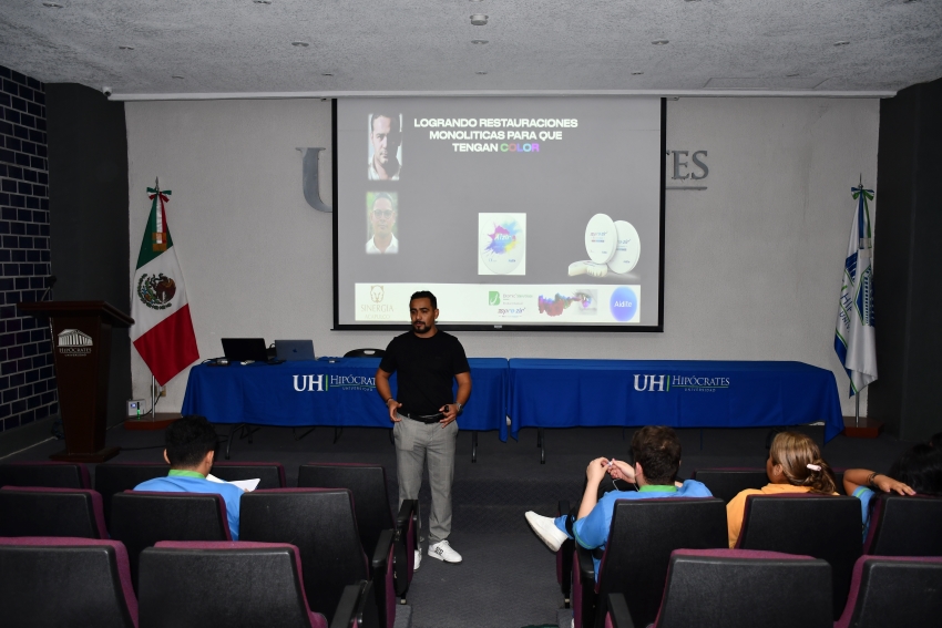 Conversatorio sobre nuevas herramientas digitales en odontología en la Universidad Hipócrates