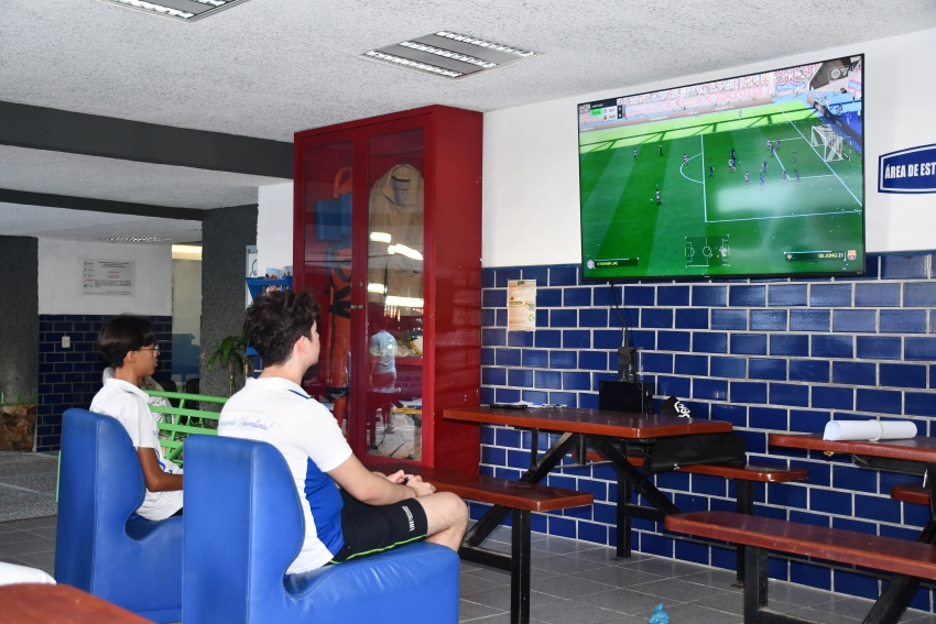 Torneo de videojuegos en la Universidad Hipócrates