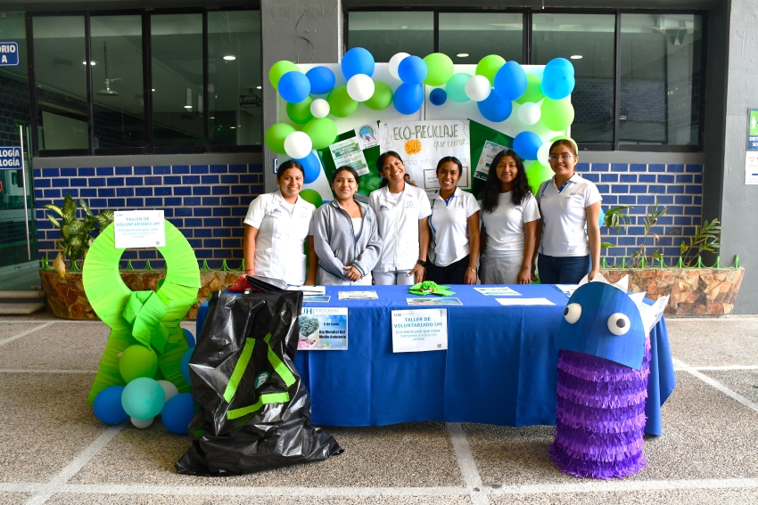 El Taller de voluntariado recolectan materiales reciclables para ayudar a niños con cáncer.