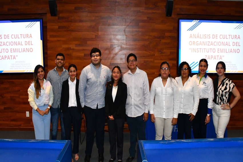 Proyecto comunicación empresarial por Contadores y Administradores empresariales