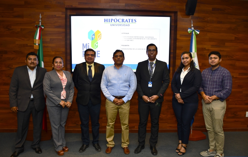 Doctores en jornada de exámenes profesionales de Administración