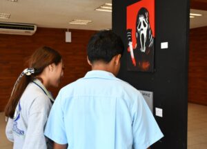 Exposición colectiva con titulo "Pinceladas Cromáticas"