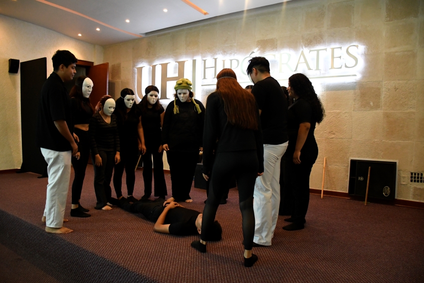Estudiantes de teatro presentan con violentrómetro