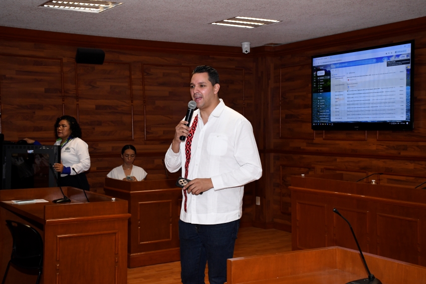 Conferencia de inteligencia artificial en la universidad Hipócrates