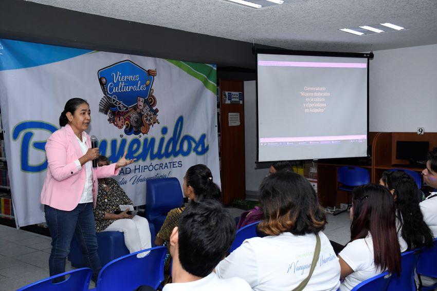 Conversatorio de mujeres destacadas en la cultura