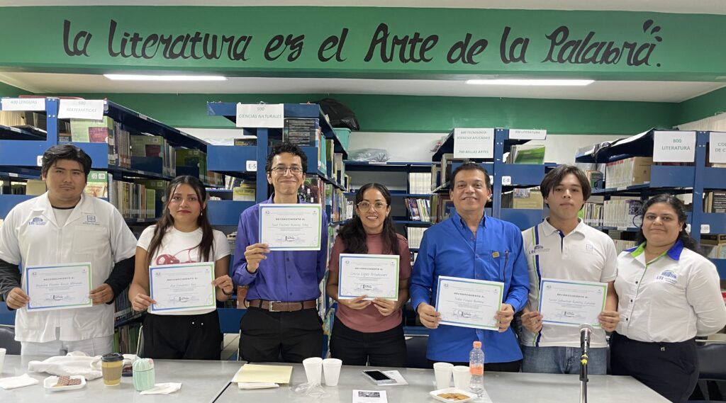 Reconocimiento de alumnos y maestros