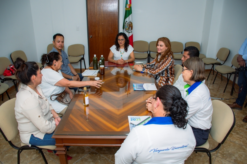 Maestros en junta