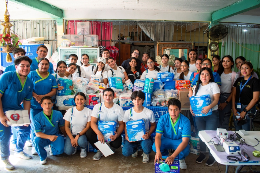 Estudiantes brindan atención medica y odontológica en la casa hogar rosario