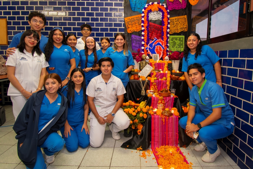 Concurso de altares de muertos de la Licenciatura en Médico Cirujano, tradición y espíritu universitario