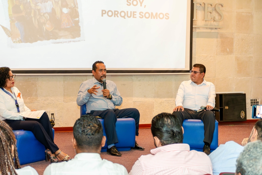 Presentación del libro Afromexicanos: Perspectiva de un negro en la Universidad Hipócrates.