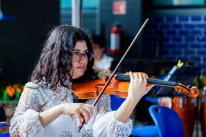 La Orquesta Filarmónica de Acapulco (OFA), realizado en el marco de las festividades por el 40 aniversario de Universidad Hipócrates.