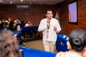 La universidad Hipócrates llevó a cabo la jornada de “La Psicología más allá del consultorio” donde se dieron diferentes ponencias de psicología.
