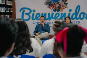 Se tomo a cabo en la universidad el acercamiento a la lectura, el arte y la cultura en la universidad hipocrates.